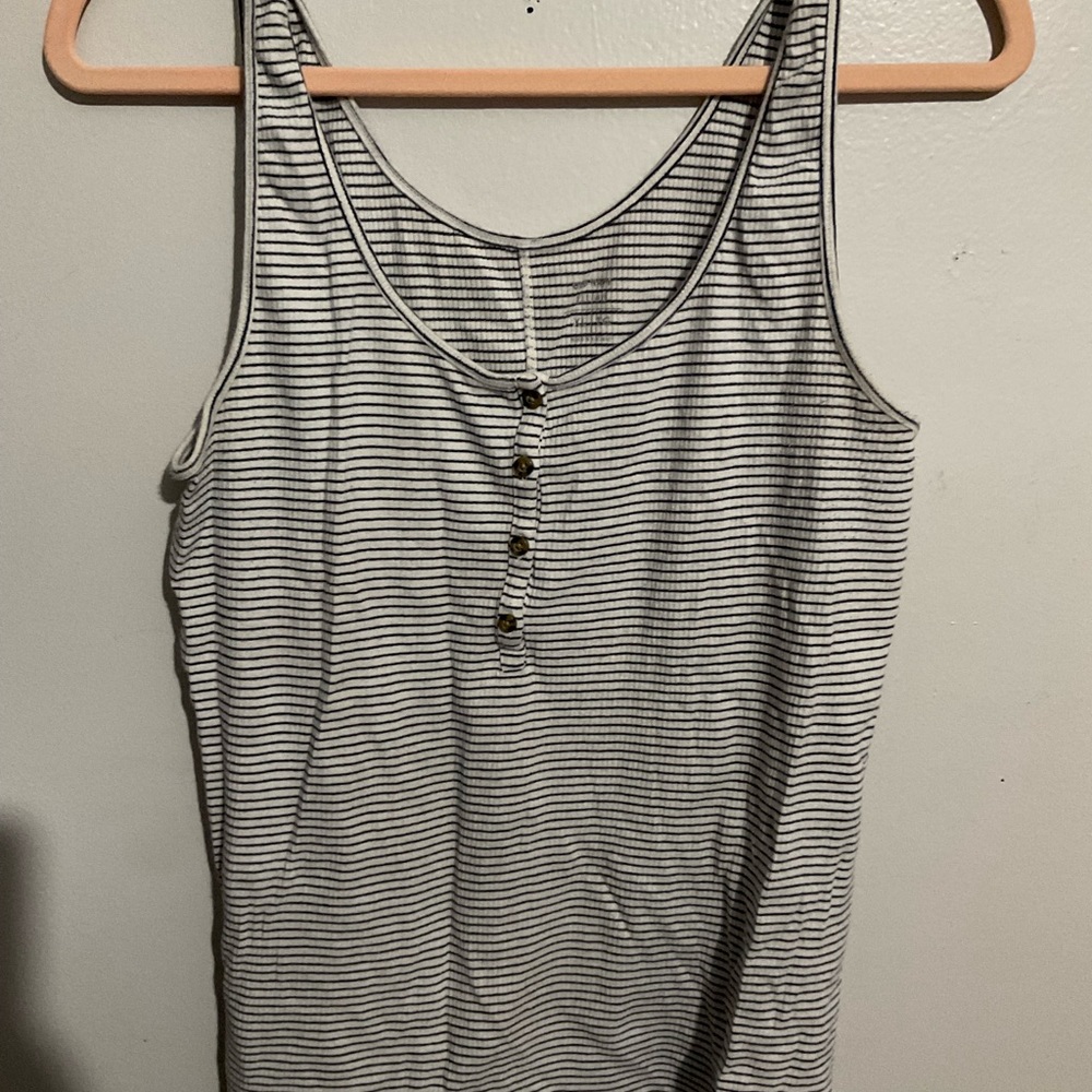 Old navy fitted shirt